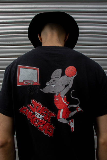 T-Shirt Snouts - Chicago's view